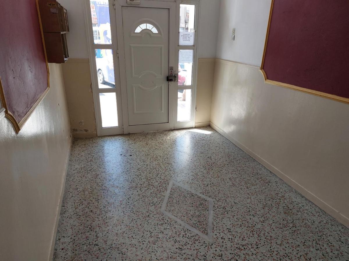 Kabana Suite Thessaloniki City Center Apartment Buitenkant foto